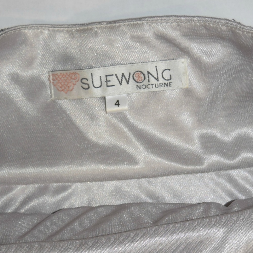 SUE WONG Silver Beaded Scalloped Cocktail Dress - Picture 5 of 8